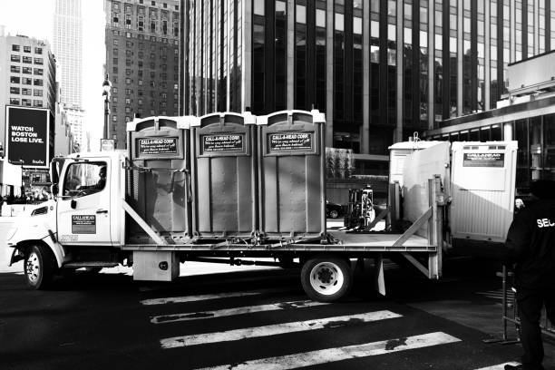 Best Portable restroom trailer rental  in Bayou Country Clu, LA